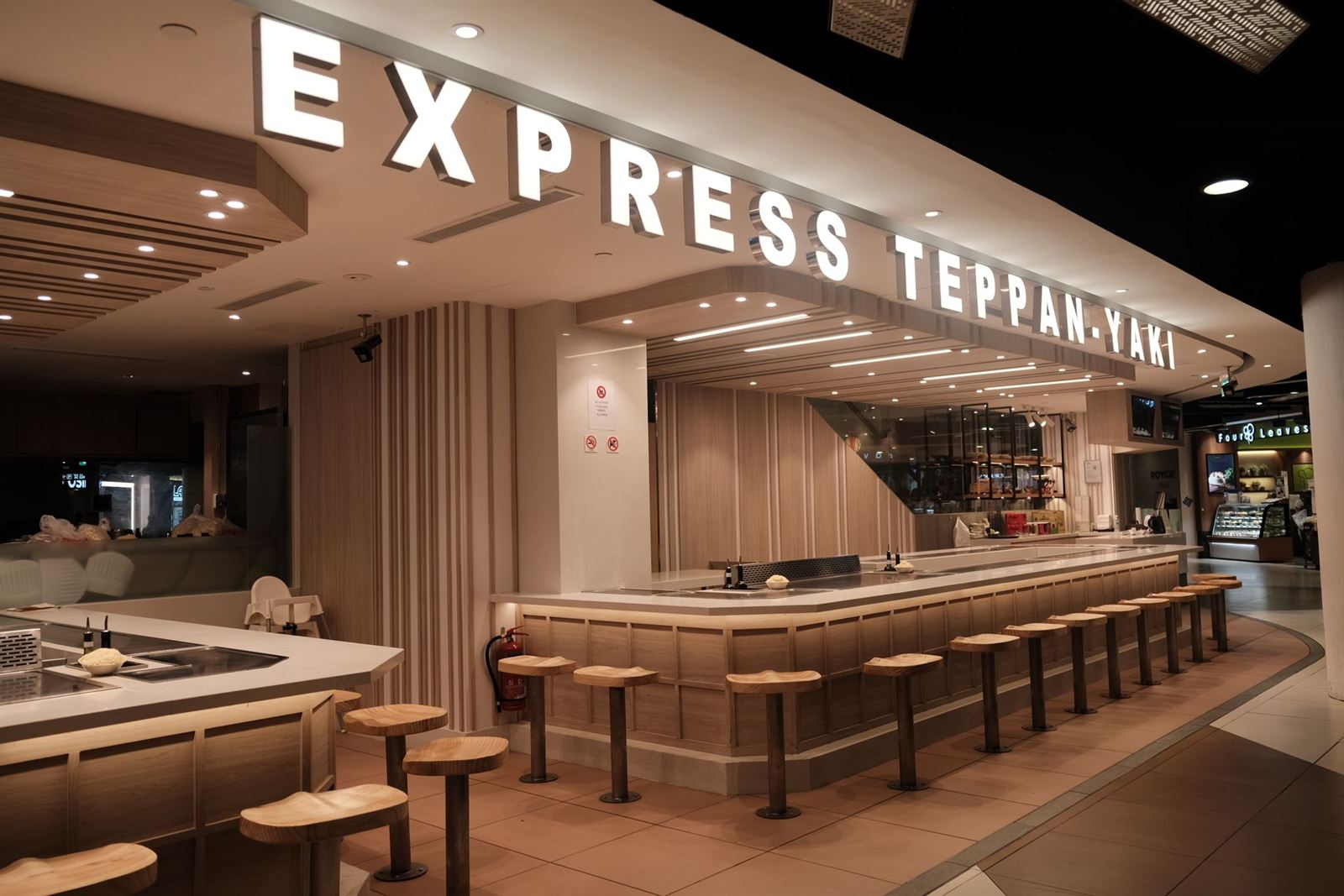 EXPRESS TEPPAN-YAKI teppanyaki restaurant interior at Tampines Mall, fit-out by MD Projects