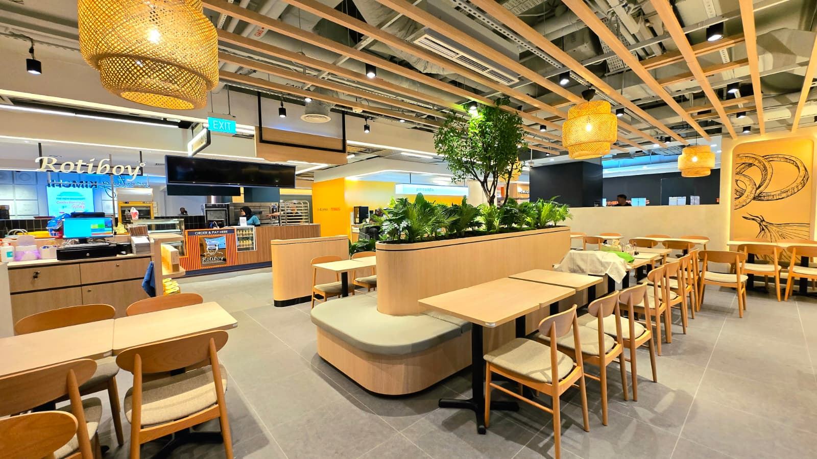 Lao Ma Bàn Mian noodle shop interior at Tangs Plaza, fit-out by MD Projects, view 5