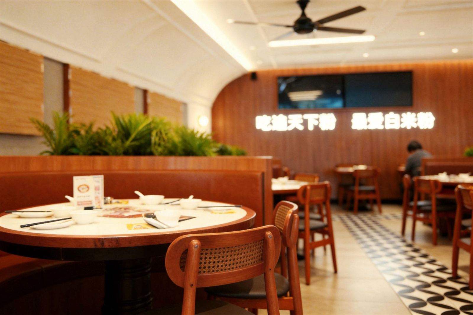 WHITE RESTAURANT restaurant interior at Suntec City, fit-out by MD Projects, view 4