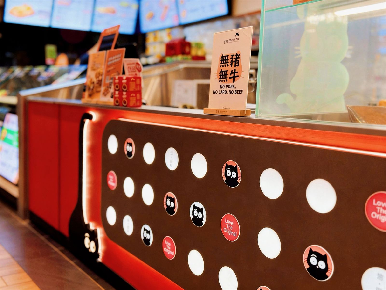 SHIHLIN Taiwanese fast-casual restaurant interior at North Point City, fit-out by MD Projects, view 2